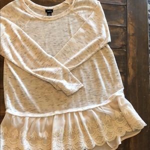 Tunic with lace detail size XL never worn